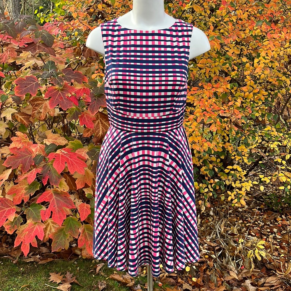 Donna Morgan geometric pattern dress 8